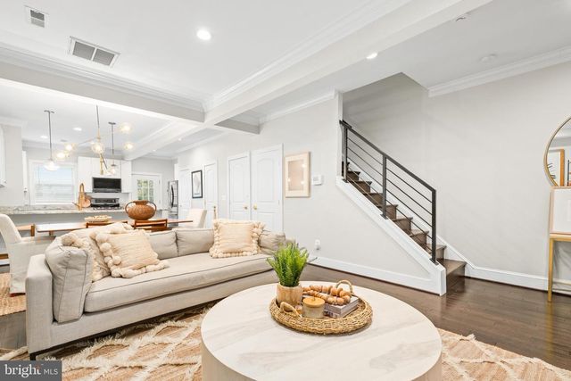 5304 8TH ST NW, Washington, DC 20011