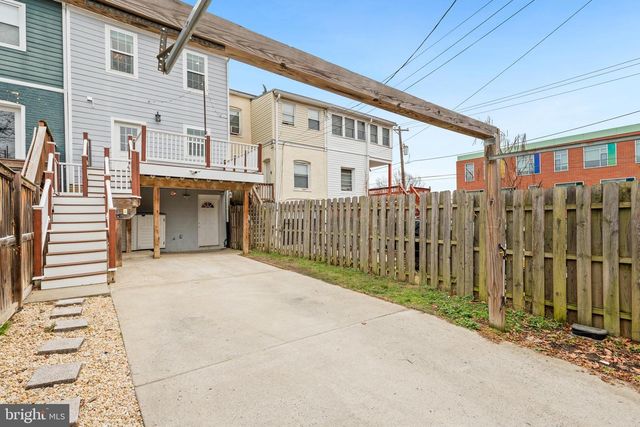 5304 8TH ST NW, Washington, DC 20011