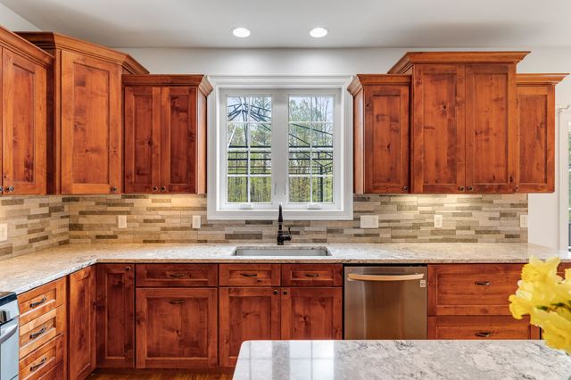 61 Twin Hill Road, Westford, VT 05494