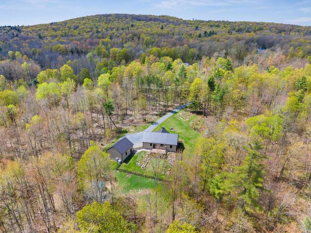 61 Twin Hill Road, Westford, VT 05494