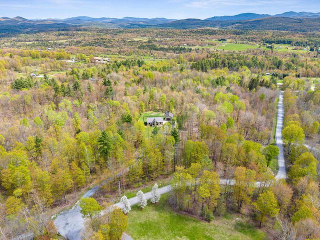 61 Twin Hill Road, Westford, VT 05494