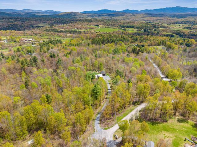 61 Twin Hill Road, Westford, VT 05494