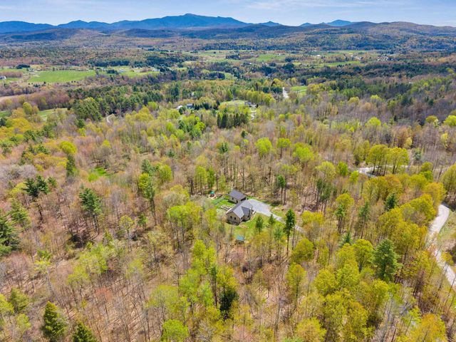 61 Twin Hill Road, Westford, VT 05494