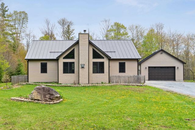 61 Twin Hill Road, Westford, VT 05494