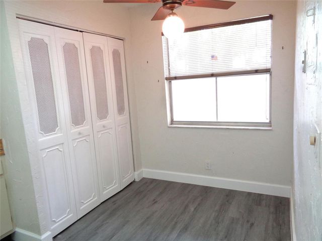 7320 Lake Circle Drive 101, Margate, FL 33063