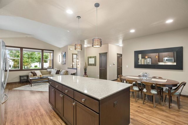 9322 N Rosebury Ln, Spokane, WA 99208