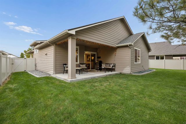 9322 N Rosebury Ln, Spokane, WA 99208