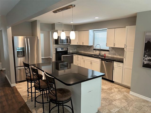 11602 Cypresswood Drive, Houston, TX 77070