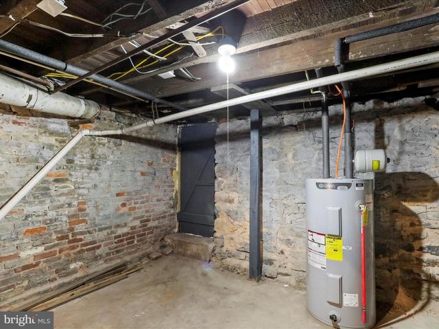 39 CHARLES STREET, Hagerstown, MD 21740