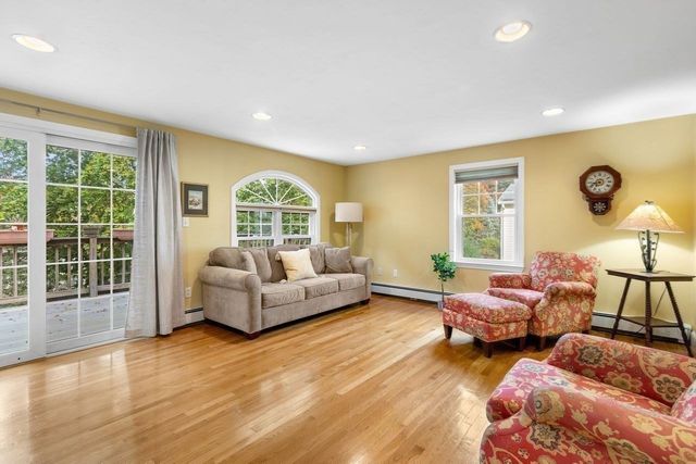 39 Wampatuck Rd, Braintree, MA 02184