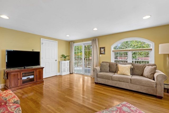 39 Wampatuck Rd, Braintree, MA 02184