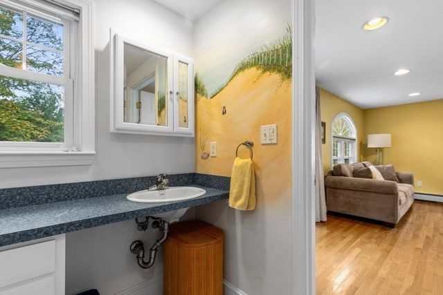 39 Wampatuck Rd, Braintree, MA 02184