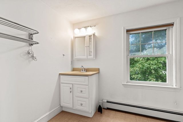 39 Wampatuck Rd, Braintree, MA 02184