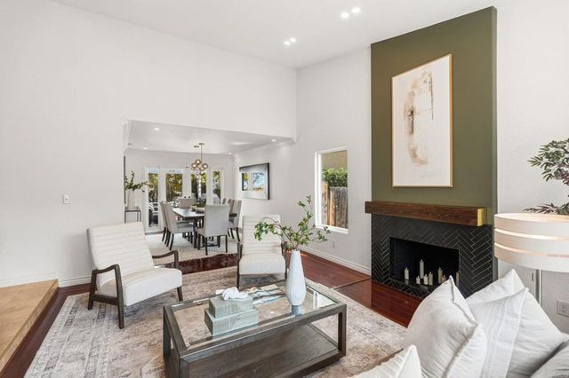 3942 CATAMARCA Drive, San Diego, CA 92124