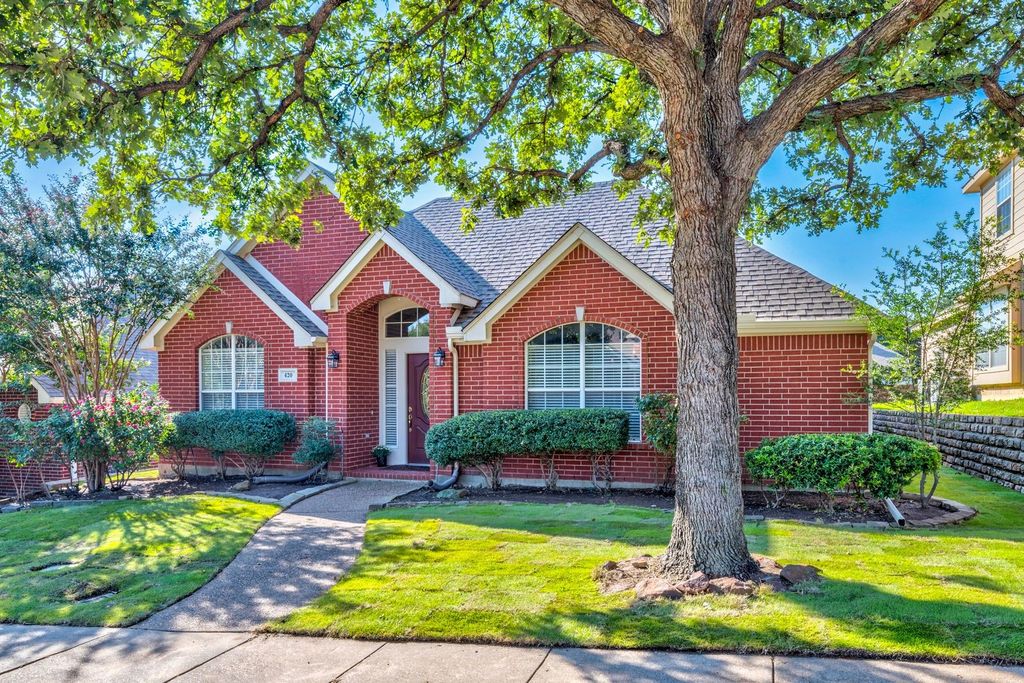 420 Vista Trail Drive, Lewisville, TX 75067