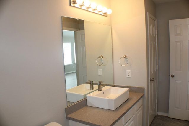 2411 Rose Hollow Drive, Katy, TX 77450