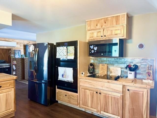 1307 S State Road, Ithaca, MI 48847