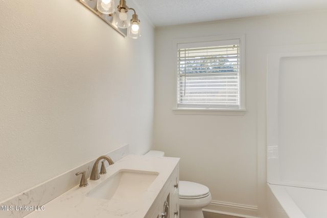 406 Klondyke Road, Long Beach, MS 39560