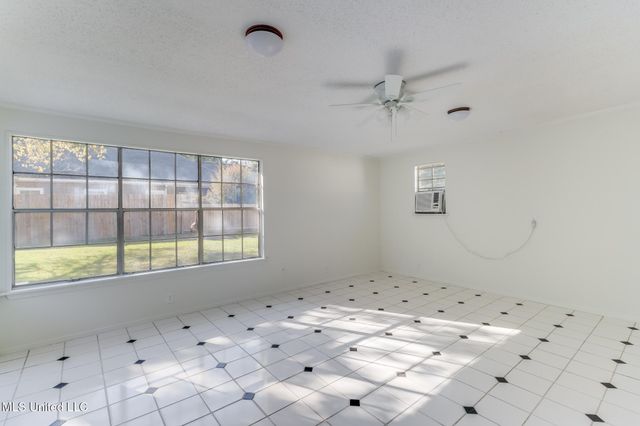 406 Klondyke Road, Long Beach, MS 39560