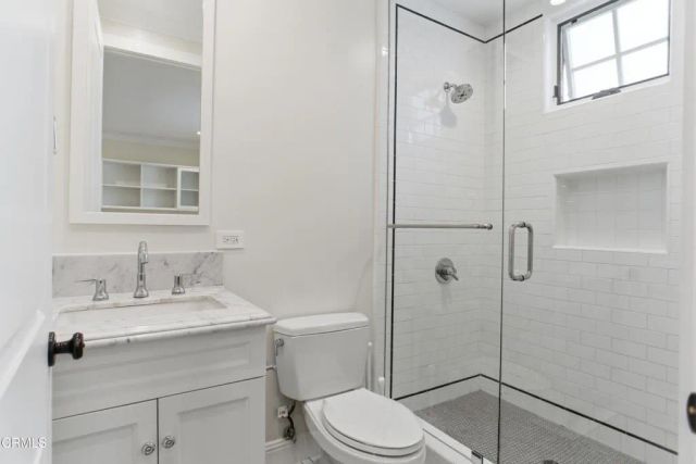 7214 McCool Avenue, Los Angeles, CA 90045