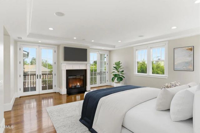 7214 McCool Avenue, Los Angeles, CA 90045