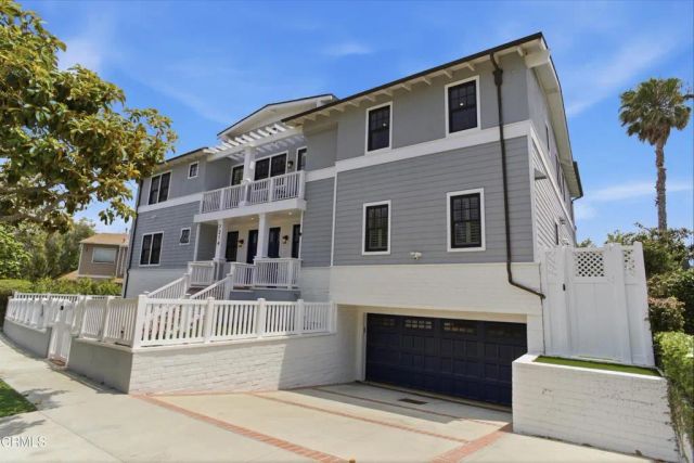 7214 McCool Avenue, Los Angeles, CA 90045