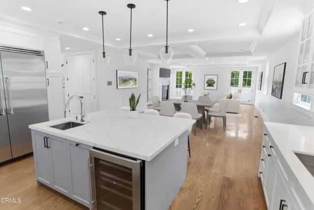 7214 McCool Avenue, Los Angeles, CA 90045