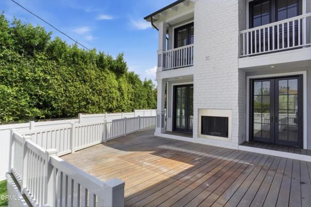 7214 McCool Avenue, Los Angeles, CA 90045
