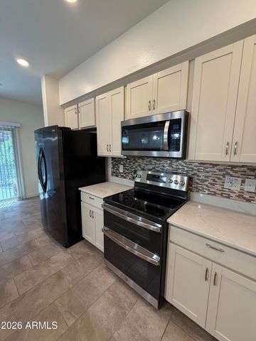 2723 S CAVALIER Drive 103, Gilbert, AZ 85295