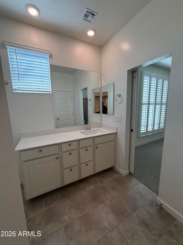 2723 S CAVALIER Drive 103, Gilbert, AZ 85295