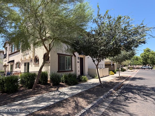 2723 S CAVALIER Drive 103, Gilbert, AZ 85295