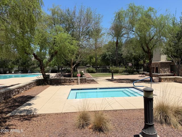 2723 S CAVALIER Drive 103, Gilbert, AZ 85295
