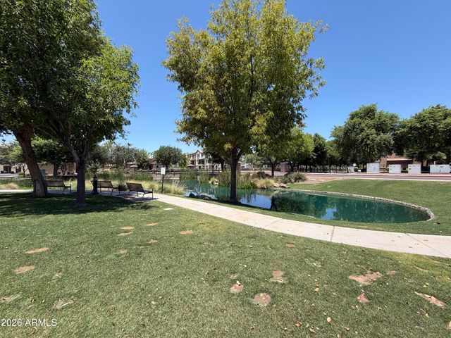 2723 S CAVALIER Drive 103, Gilbert, AZ 85295