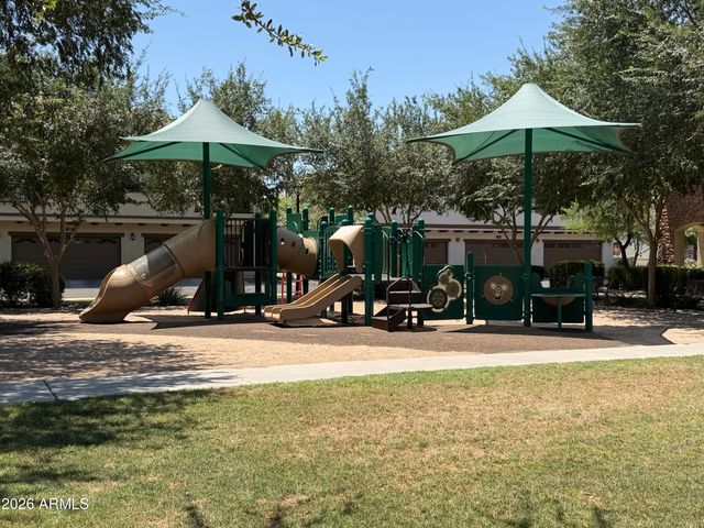 2723 S CAVALIER Drive 103, Gilbert, AZ 85295