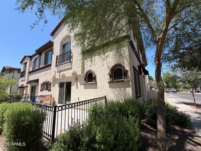 2723 S CAVALIER Drive 103, Gilbert, AZ 85295