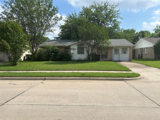 2812 E 15th Street, Plano, TX 75074