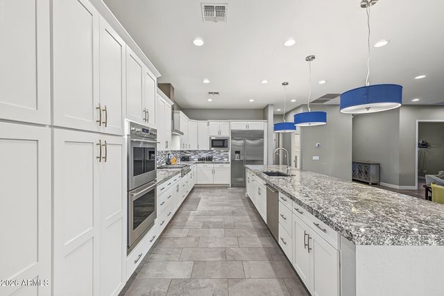 20226 E RAVEN Drive, Queen Creek, AZ 85142