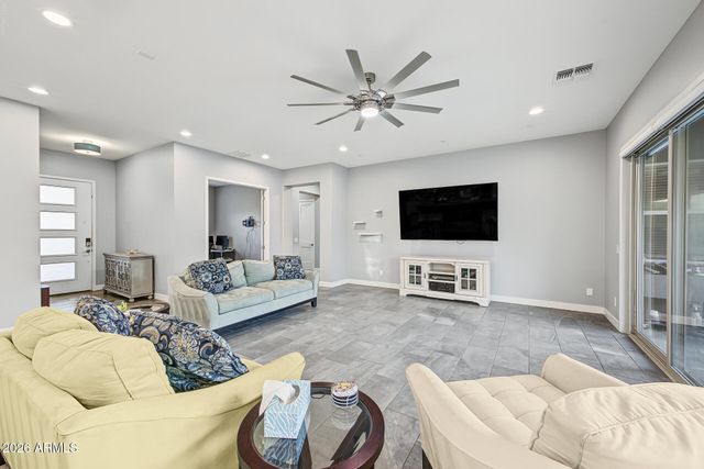 20226 E RAVEN Drive, Queen Creek, AZ 85142