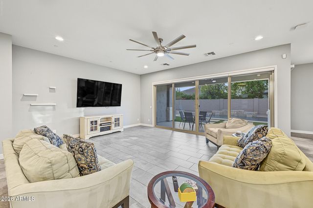 20226 E RAVEN Drive, Queen Creek, AZ 85142