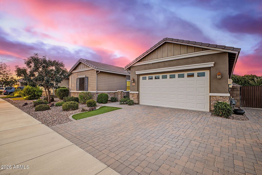 20226 E RAVEN Drive, Queen Creek, AZ 85142 — photo 2