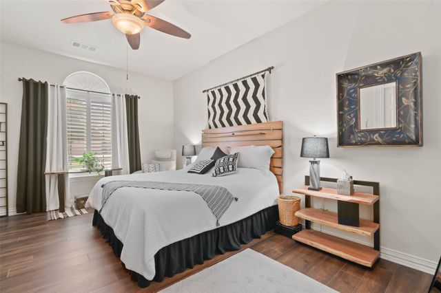 9909 Crestridge Drive, Denton, TX 76207