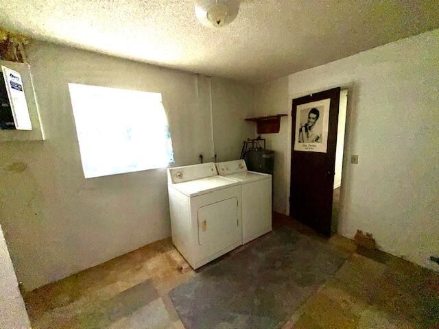 717 SE Alamanda Circle, Stuart, FL 34996