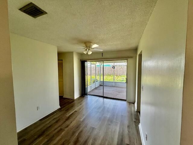 717 SE Alamanda Circle, Stuart, FL 34996