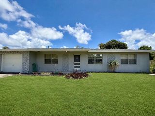 717 SE Alamanda Circle, Stuart, FL 34996