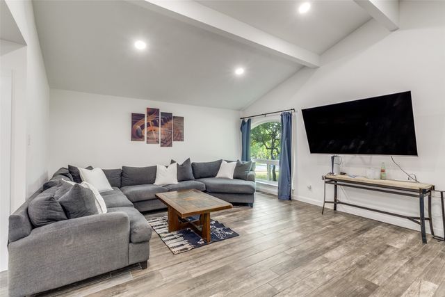 9038 Flicker Lane, Dallas, TX 75238