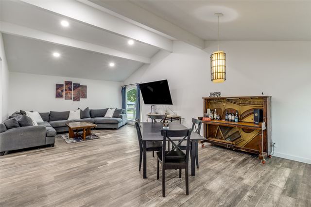 9038 Flicker Lane, Dallas, TX 75238