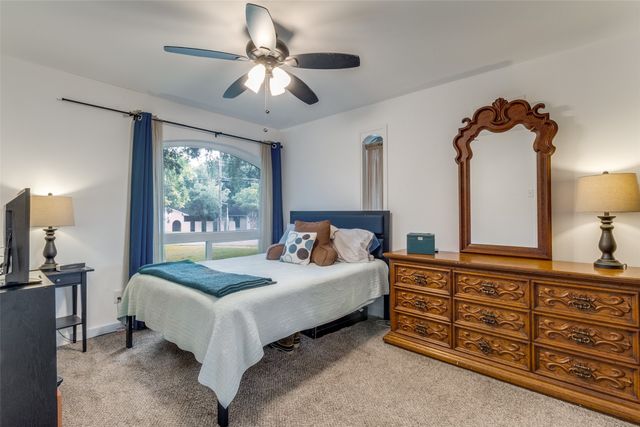 9038 Flicker Lane, Dallas, TX 75238