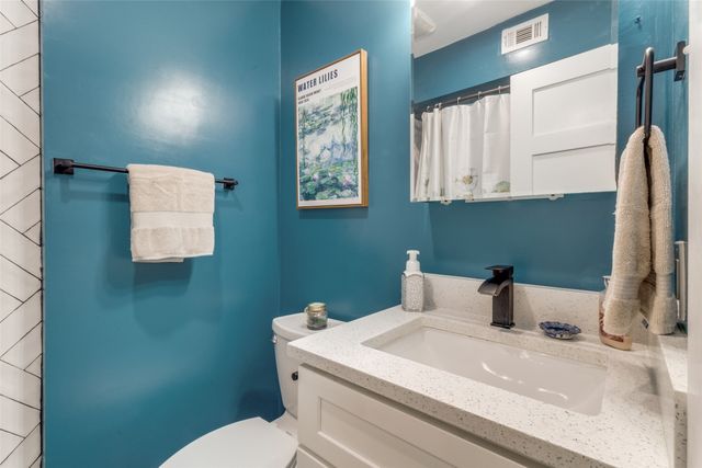 9038 Flicker Lane, Dallas, TX 75238