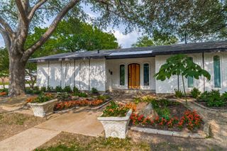 9038 Flicker Lane, Dallas, TX 75238