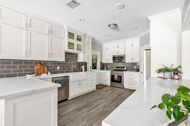17207 Horseshoe Way, New Caney, TX 77357